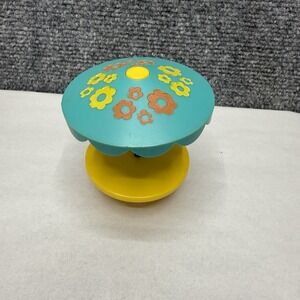 Vintage fisher price little people furniture patio table with umbrella